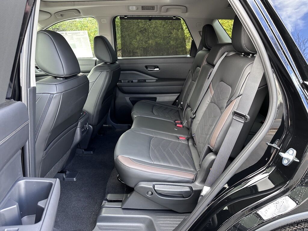 2025 Nissan Pathfinder Platinum San Clemente CA