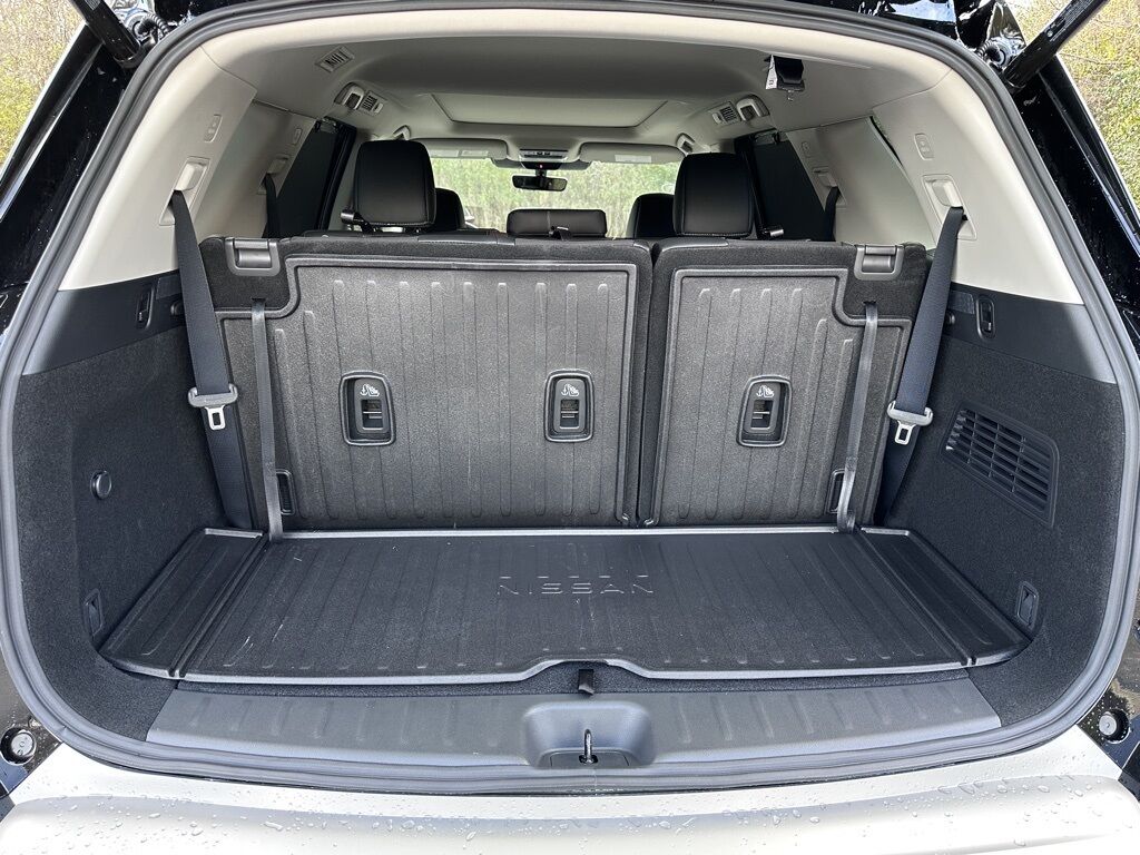 2025 Nissan Pathfinder Platinum San Clemente CA