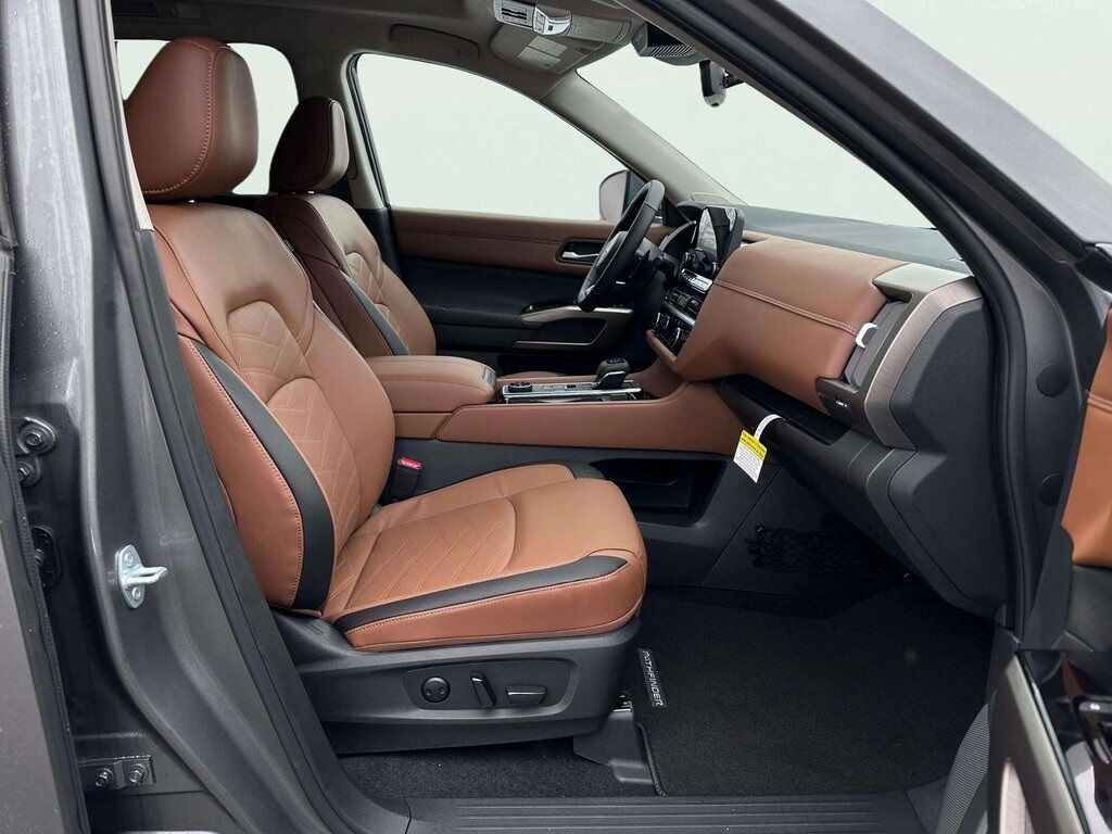 2025 Nissan Pathfinder Platinum San Clemente CA