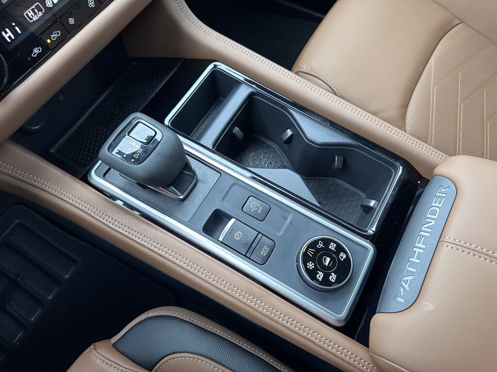 2025 Nissan Pathfinder Platinum San Clemente CA