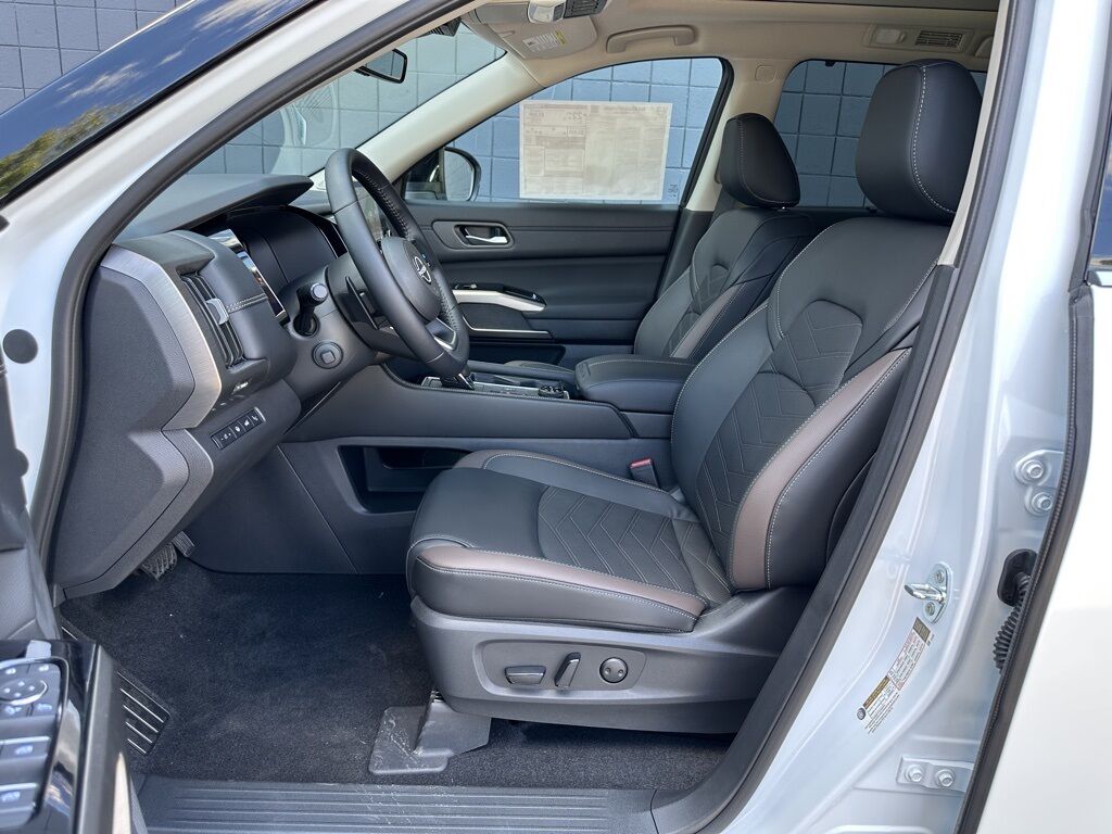 2025 Nissan Pathfinder Platinum San Clemente CA