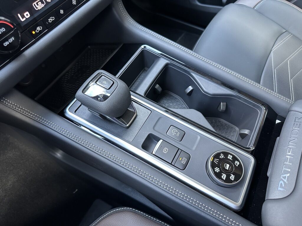 2025 Nissan Pathfinder Platinum San Clemente CA
