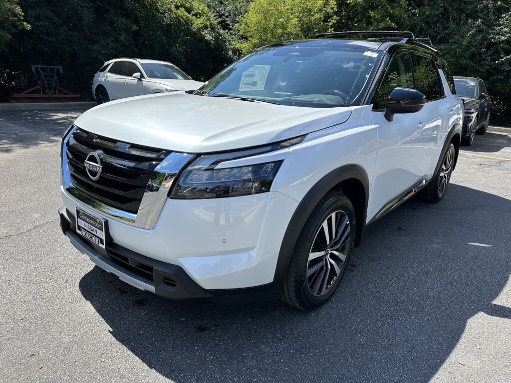 2025 Nissan Pathfinder Platinum San Clemente CA
