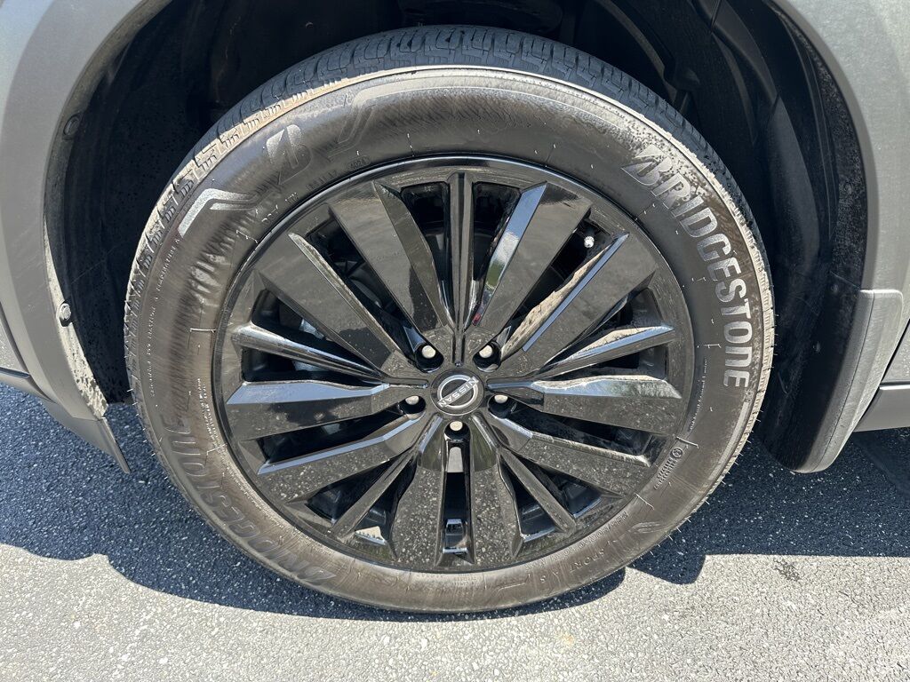 2025 Nissan Pathfinder Platinum w/Captain&apos;s Chairs Package San Clemente CA