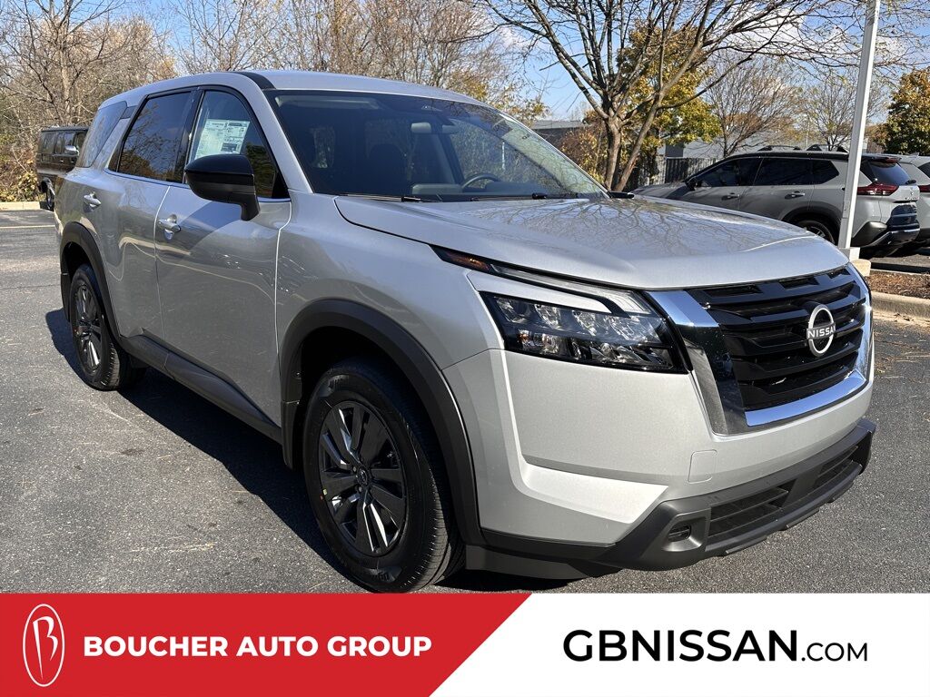 2025 Nissan Pathfinder S