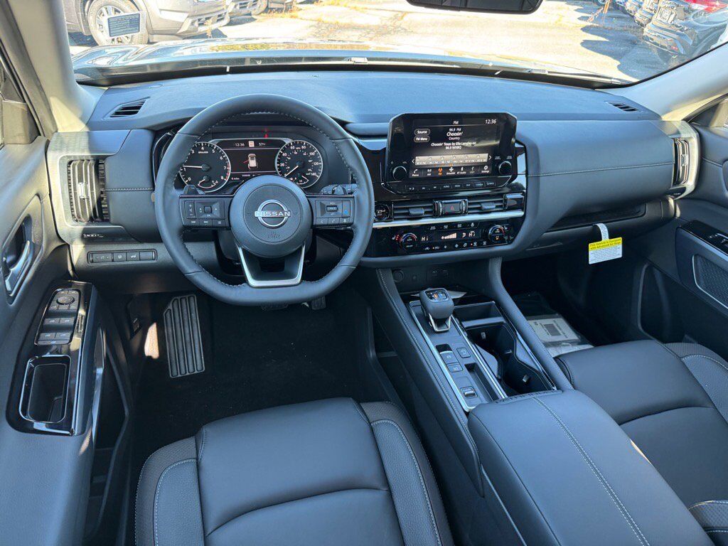 2025 Nissan Pathfinder SL Johnson City TN 2025 Nissan Pathfinder SL Johnson City TN