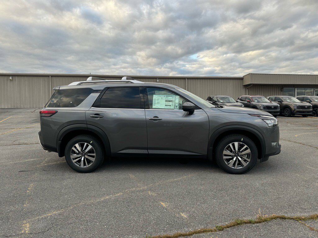 2025 Nissan Pathfinder SL Johnson City TN 2025 Nissan Pathfinder SL Johnson City TN