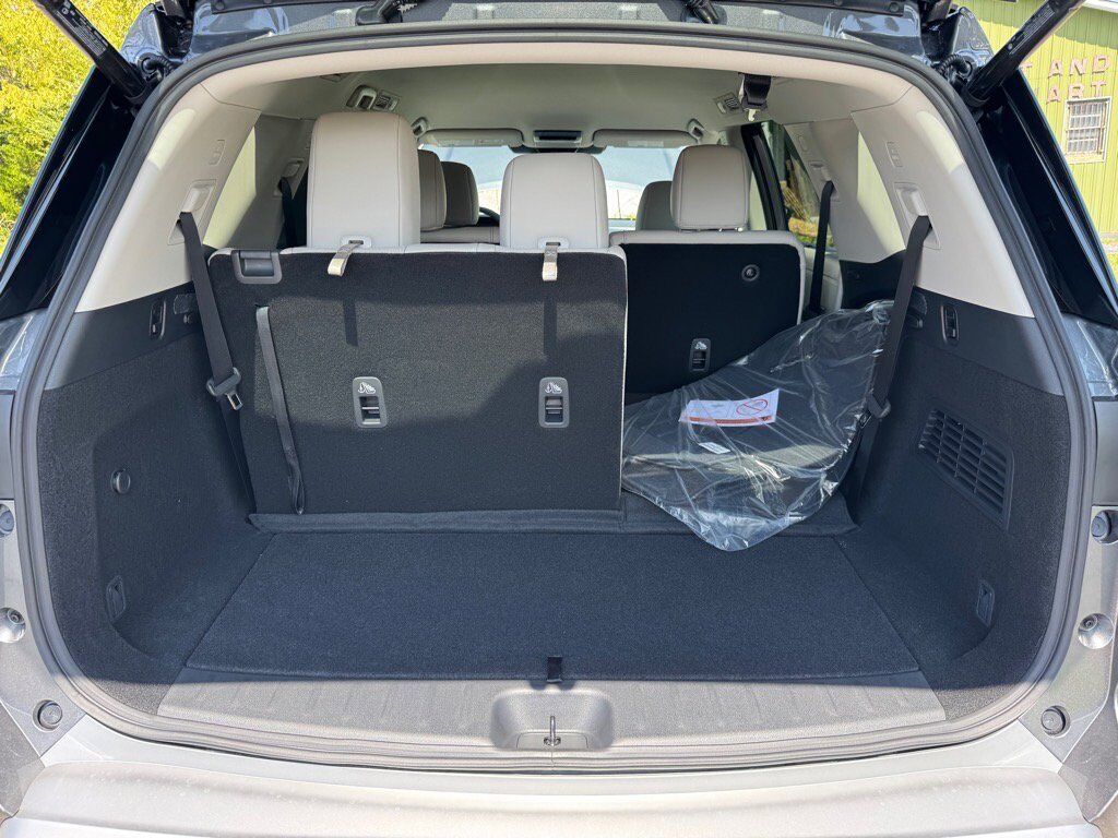 2025 Nissan Pathfinder SL Johnson City TN 2025 Nissan Pathfinder SL Johnson City TN