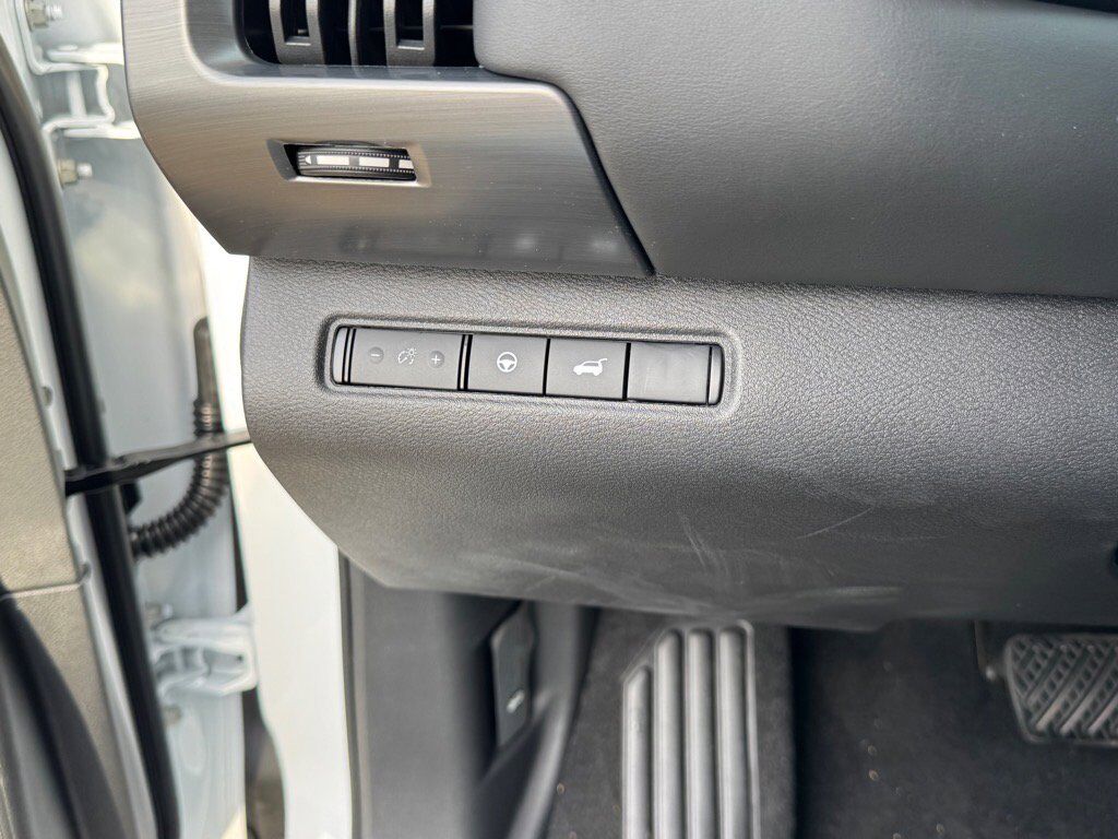 2025 Nissan Pathfinder SL Johnson City TN 2025 Nissan Pathfinder SL Johnson City TN