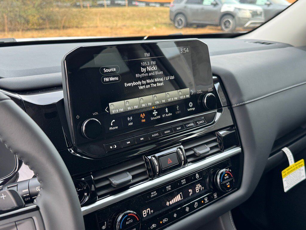 2025 Nissan Pathfinder SL Johnson City TN 2025 Nissan Pathfinder SL Johnson City TN