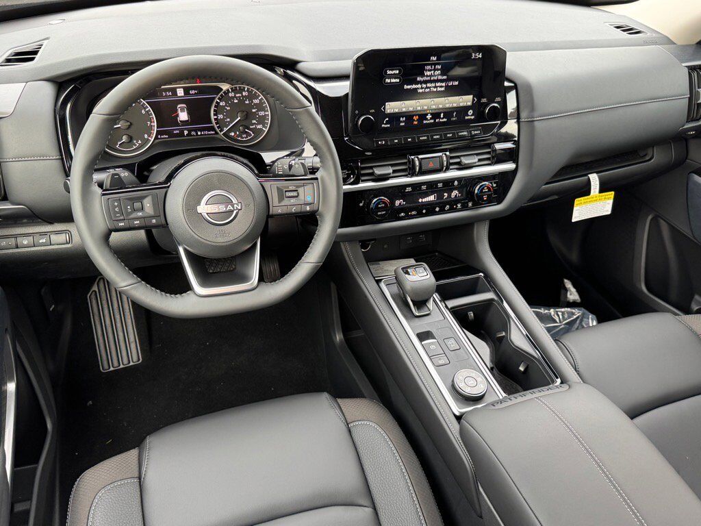 2025 Nissan Pathfinder SL Johnson City TN 2025 Nissan Pathfinder SL Johnson City TN