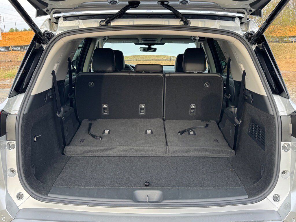 2025 Nissan Pathfinder SL Johnson City TN 2025 Nissan Pathfinder SL Johnson City TN