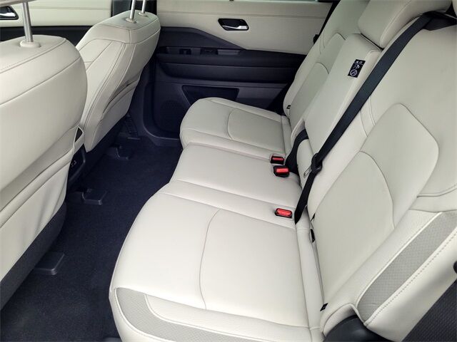2025 Nissan Pathfinder SL Roseville CA