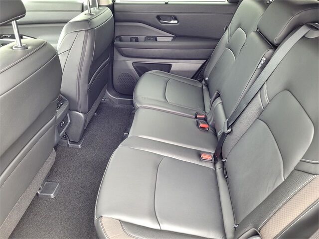 2025 Nissan Pathfinder SL Roseville CA