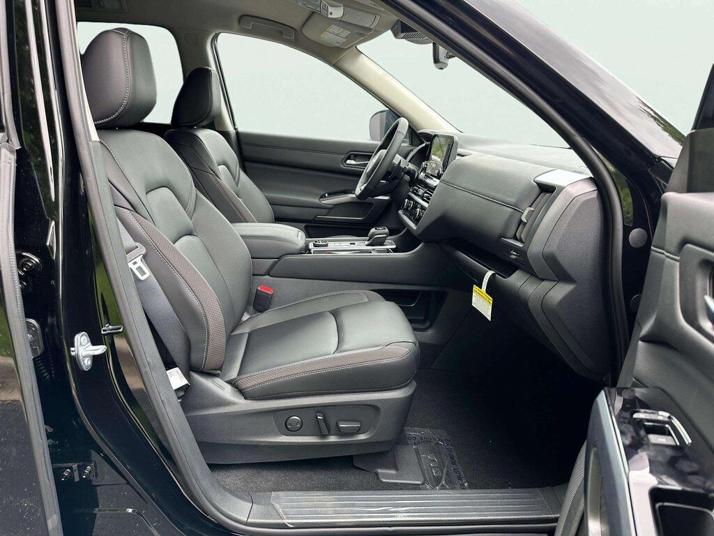 2025 Nissan Pathfinder SL San Clemente CA