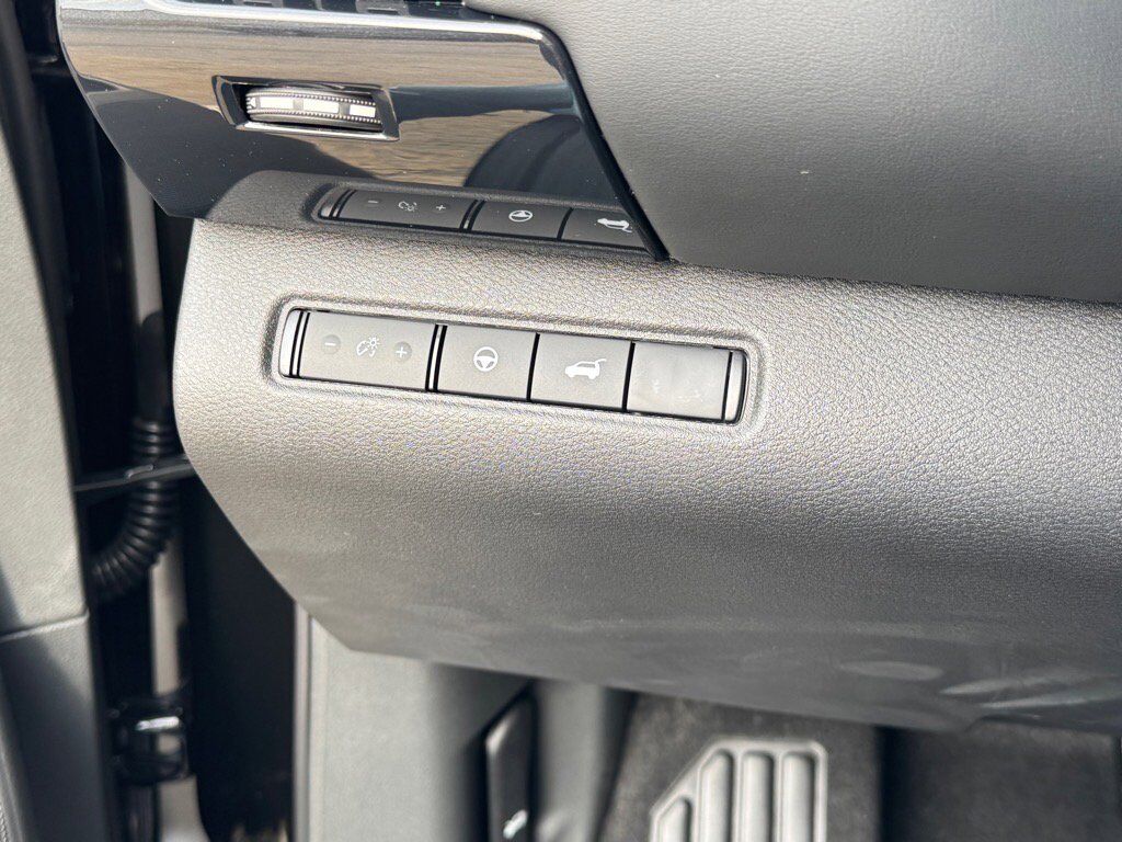 2025 Nissan Pathfinder SV Johnson City TN 2025 Nissan Pathfinder SV Johnson City TN