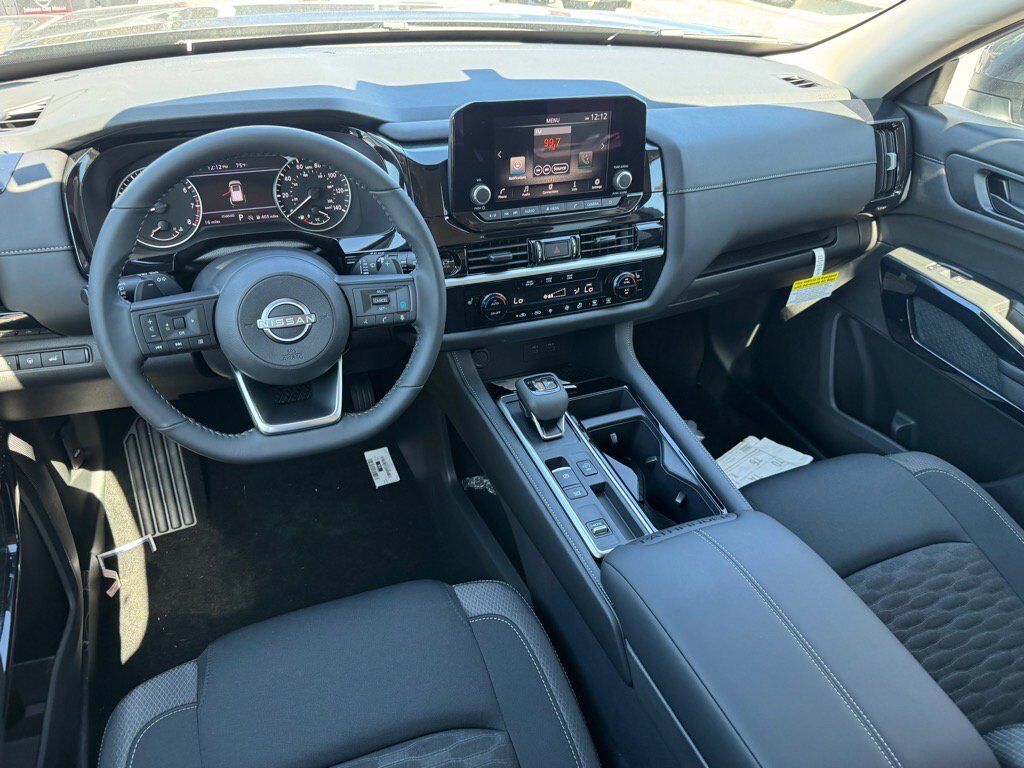 2025 Nissan Pathfinder SV Johnson City TN 2025 Nissan Pathfinder SV Johnson City TN