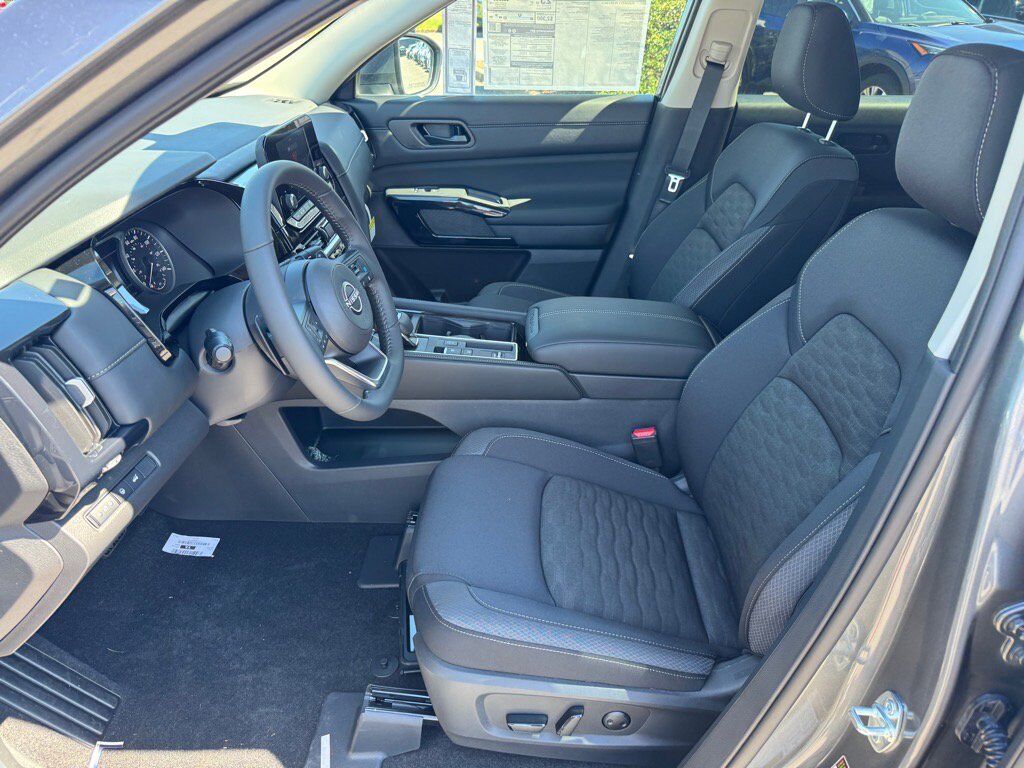 2025 Nissan Pathfinder SV Johnson City TN 2025 Nissan Pathfinder SV Johnson City TN