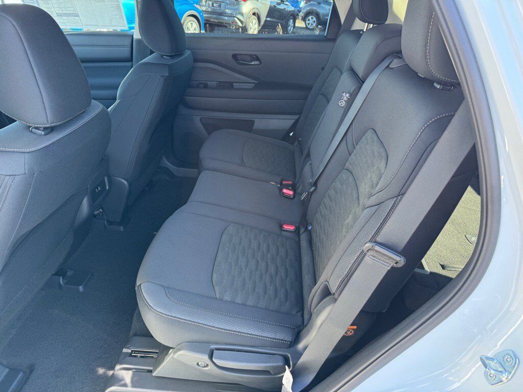 2025 Nissan Pathfinder SV Johnson City TN 2025 Nissan Pathfinder SV Johnson City TN