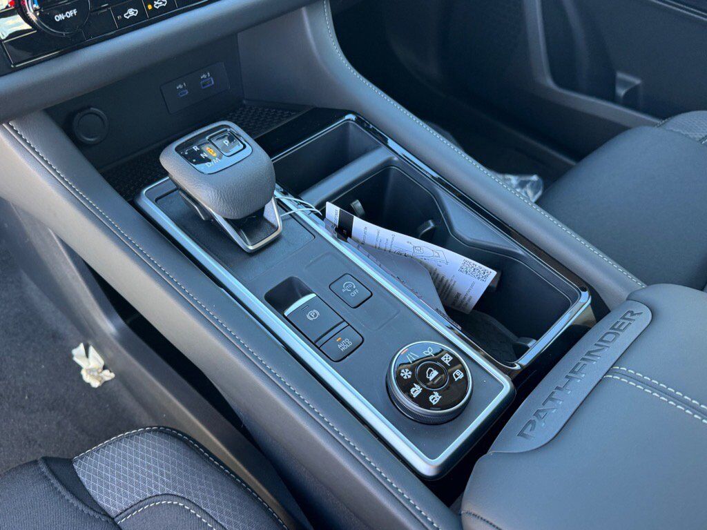 2025 Nissan Pathfinder SV Johnson City TN 2025 Nissan Pathfinder SV Johnson City TN