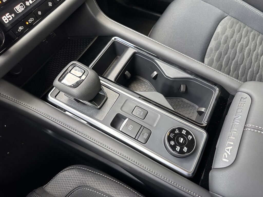 2025 Nissan Pathfinder SV San Clemente CA 2025 Nissan Pathfinder SV San Clemente CA