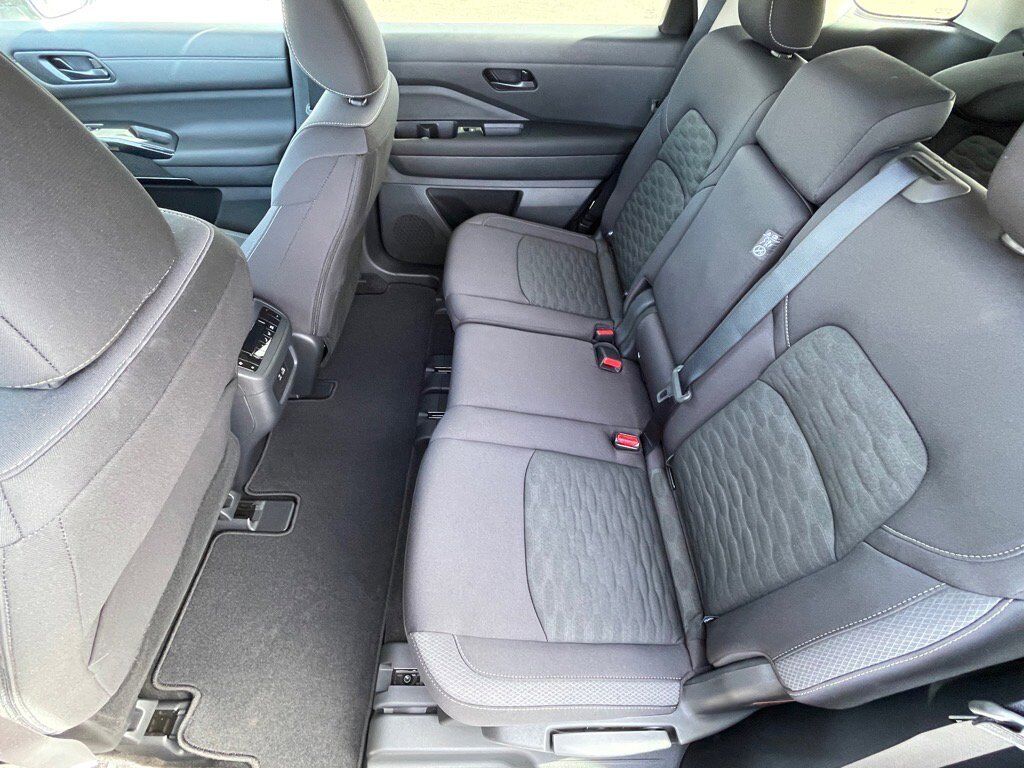 2025 Nissan Pathfinder SV Oak Ridge TN 2025 Nissan Pathfinder SV Oak Ridge TN