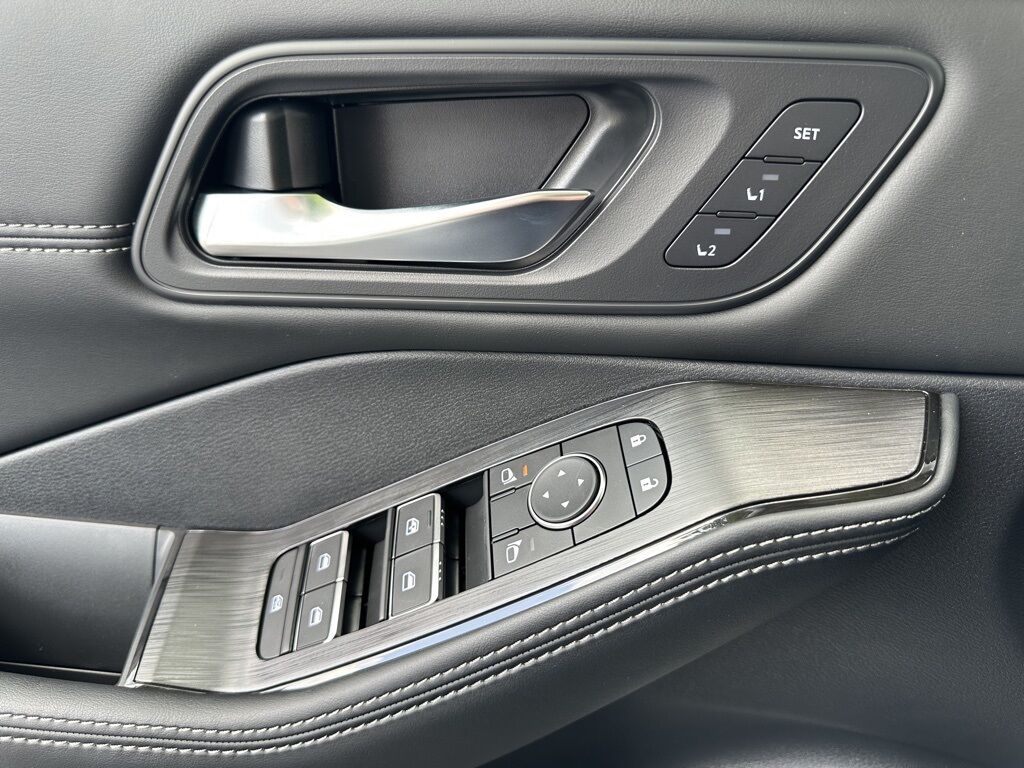 2025 Nissan Rogue SL W/ Premium & Tech Pkg San Clemente CA 2025 Nissan Rogue SL W/ Premium & Tech Pkg San Clemente CA