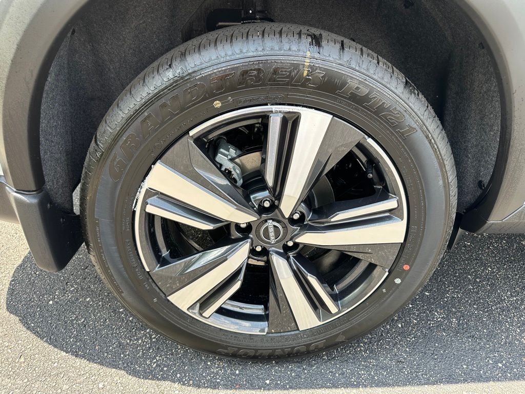 2025 Nissan Rogue SL W/ Premium &amp; Tech Pkg San Clemente CA