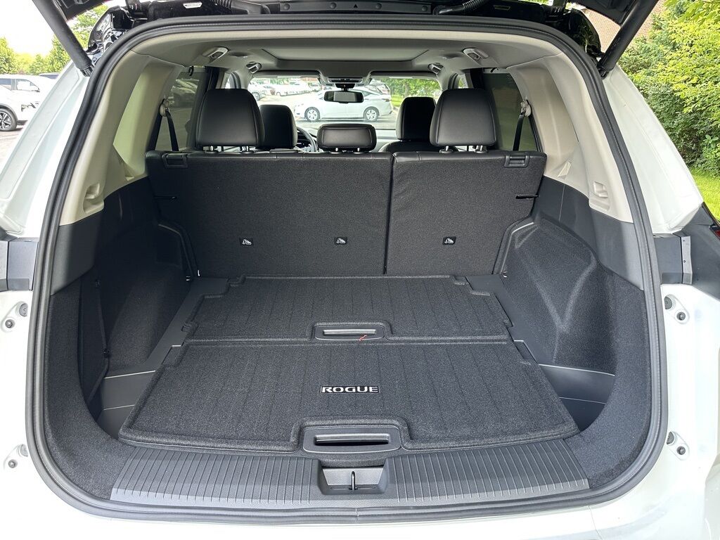 2025 Nissan Rogue SL W/ Premium &amp; Tech Pkg San Clemente CA