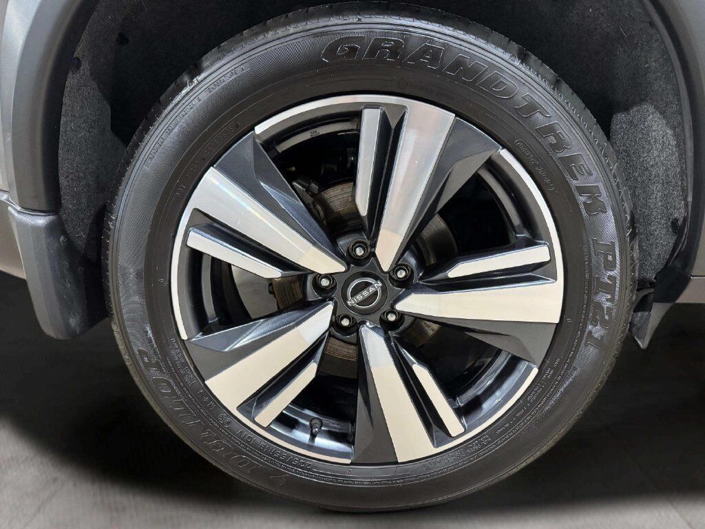 2025 Nissan Rogue SL w/Premium &amp; Tech Pkg San Clemente CA