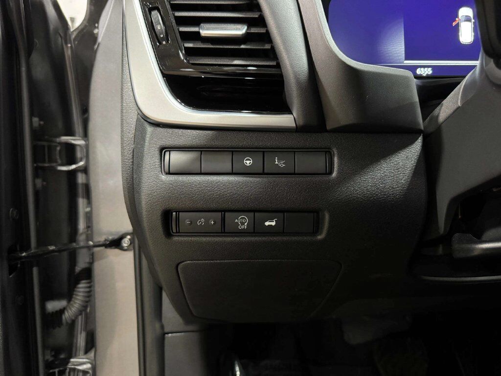 2025 Nissan Rogue SL w/Premium &amp; Tech Pkg San Clemente CA