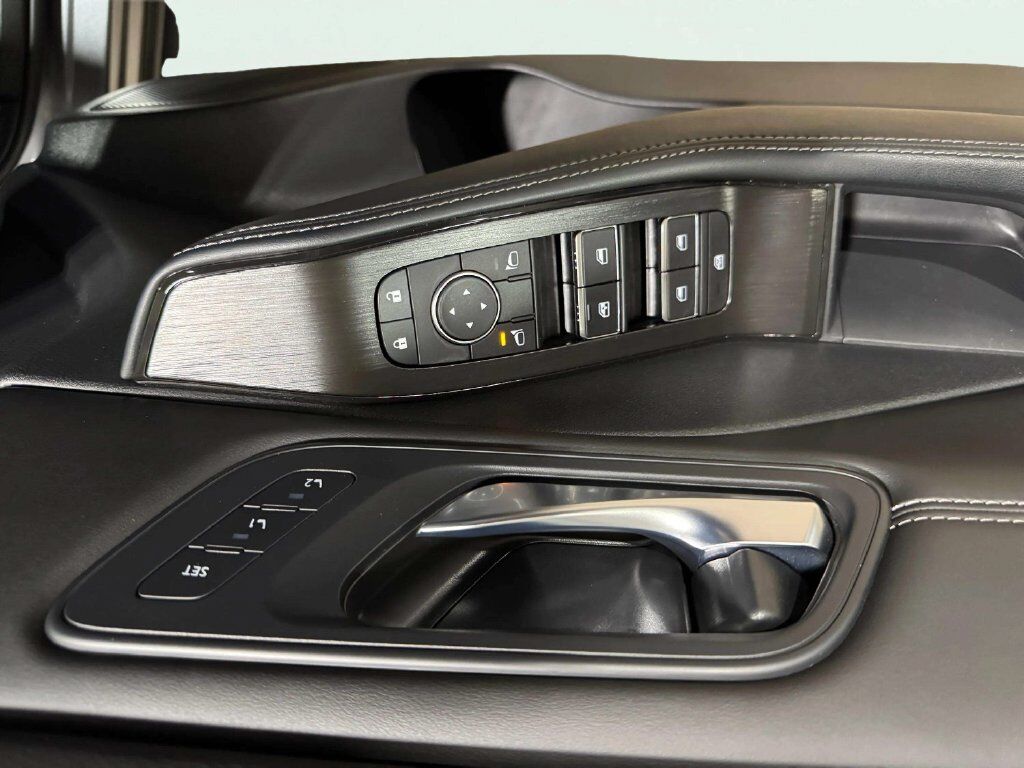 2025 Nissan Rogue SL w/Premium &amp; Tech Pkg San Clemente CA