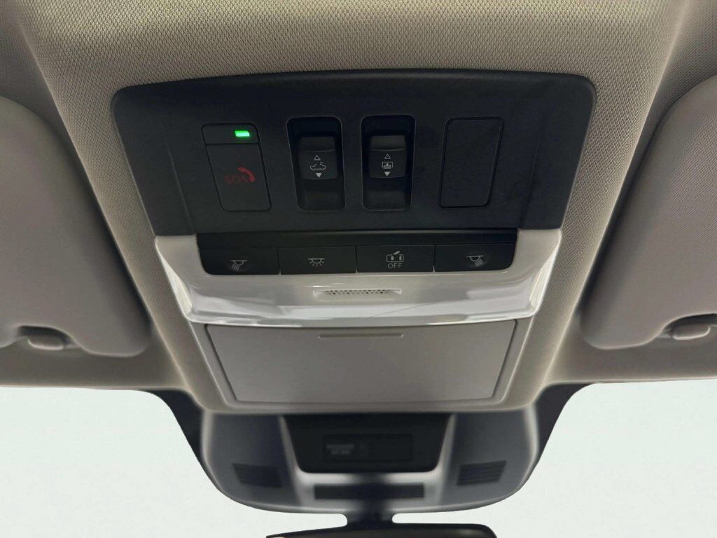 2025 Nissan Rogue SL w/Premium &amp; Tech Pkg San Clemente CA
