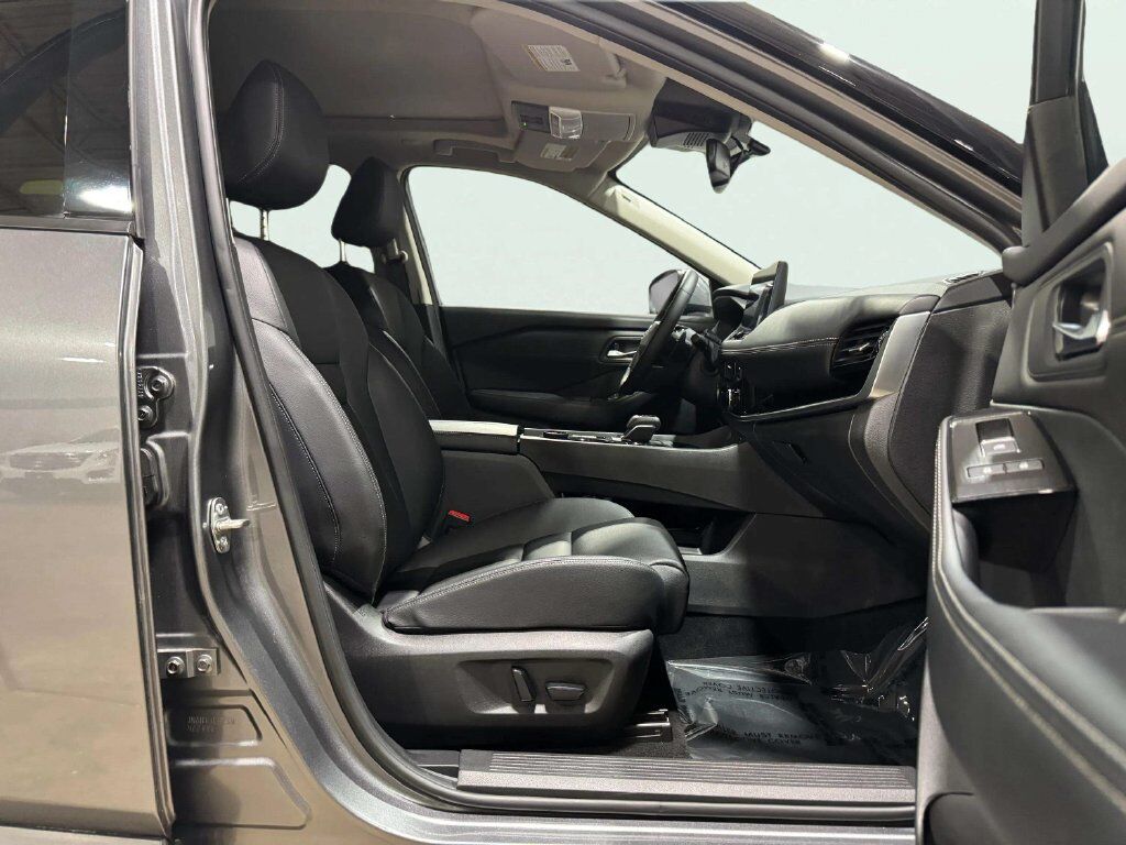 2025 Nissan Rogue SL w/Premium &amp; Tech Pkg San Clemente CA