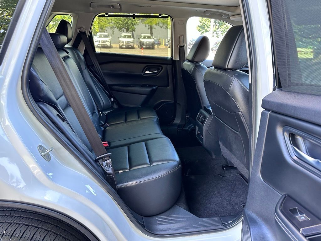 2025 Nissan Rogue SL w/Premium &amp; Tech Pkg San Clemente CA