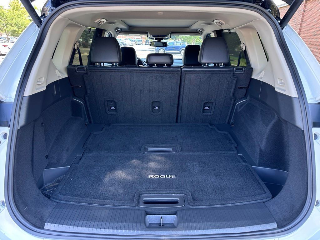 2025 Nissan Rogue SL w/Premium &amp; Tech Pkg San Clemente CA