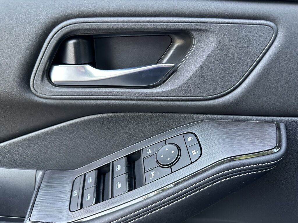 2025 Nissan Rogue SV San Clemente CA