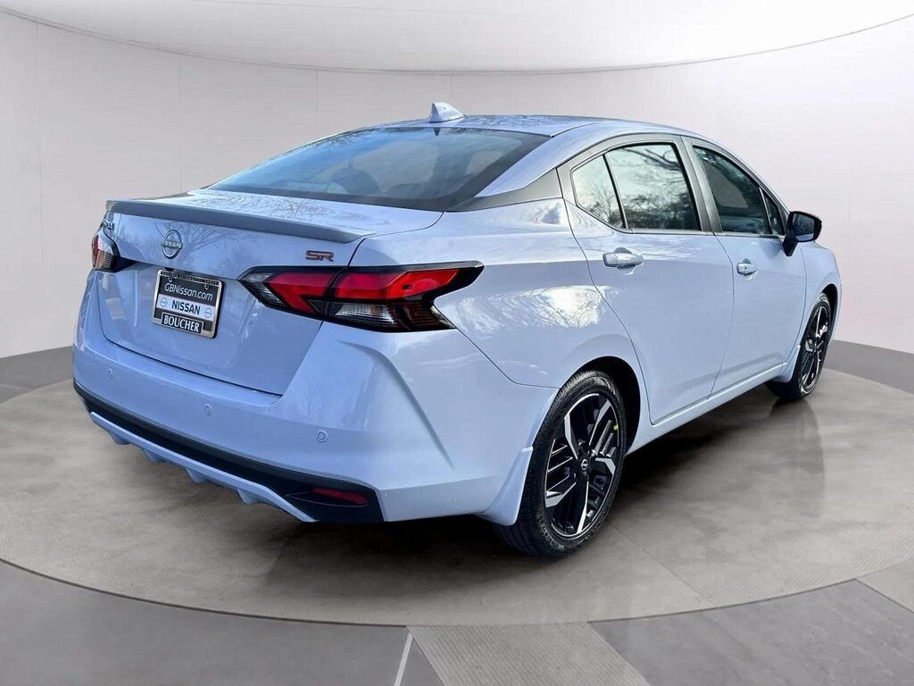 2025 Nissan Versa 1.6 SR