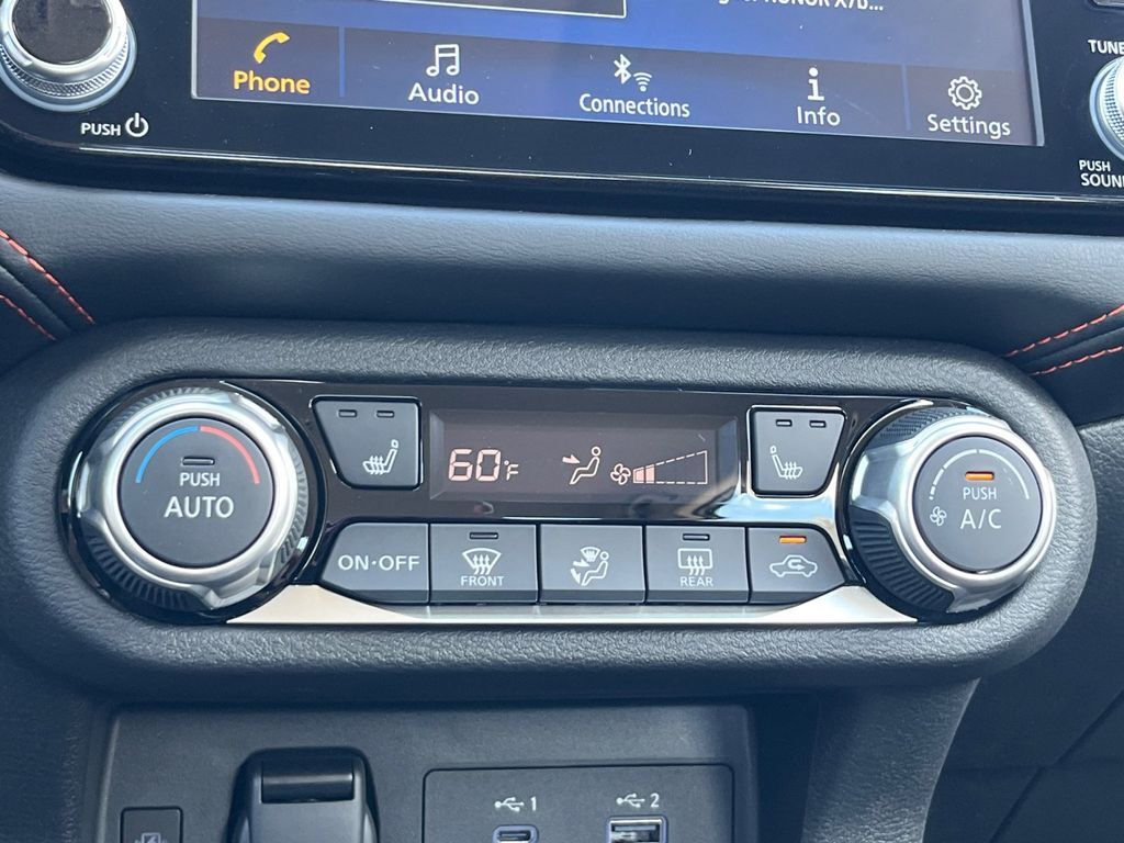 2025 Nissan Versa 1.6 SR