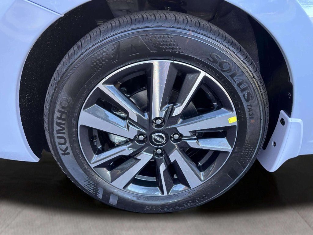 2025 Nissan Versa 1.6 SV San Clemente CA