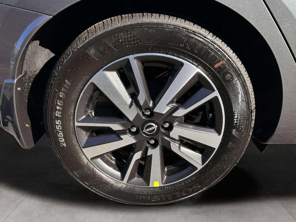 2025 Nissan Versa 1.6 SV San Clemente CA