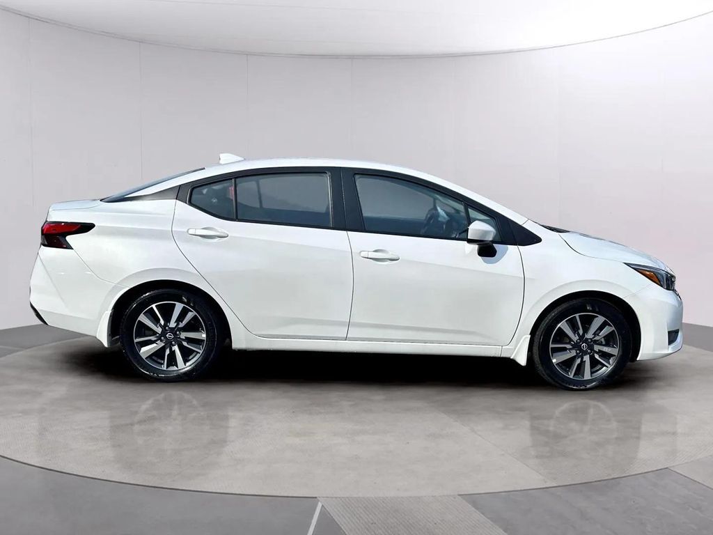 2025 Nissan Versa 1.6 SV San Clemente CA