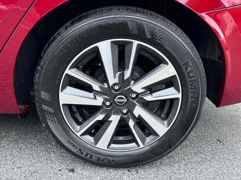 2025 Nissan Versa 1.6 SV San Clemente CA