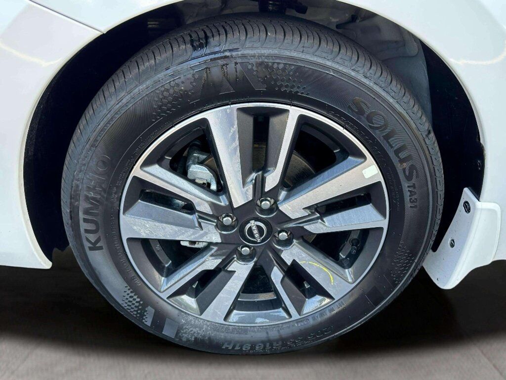 2025 Nissan Versa 1.6 SV San Clemente CA