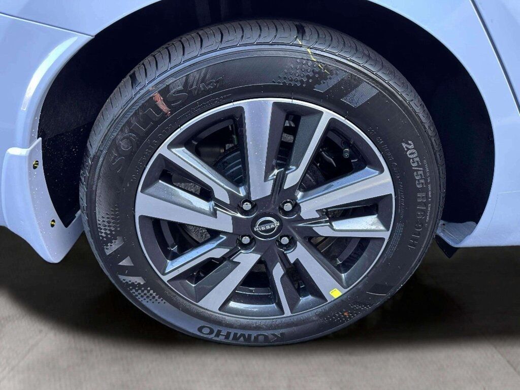 2025 Nissan Versa 1.6 SV San Clemente CA