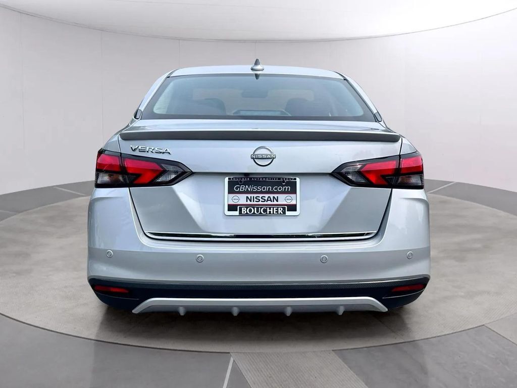 2025 Nissan Versa 1.6 SV San Clemente CA