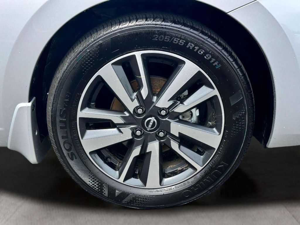 2025 Nissan Versa 1.6 SV San Clemente CA
