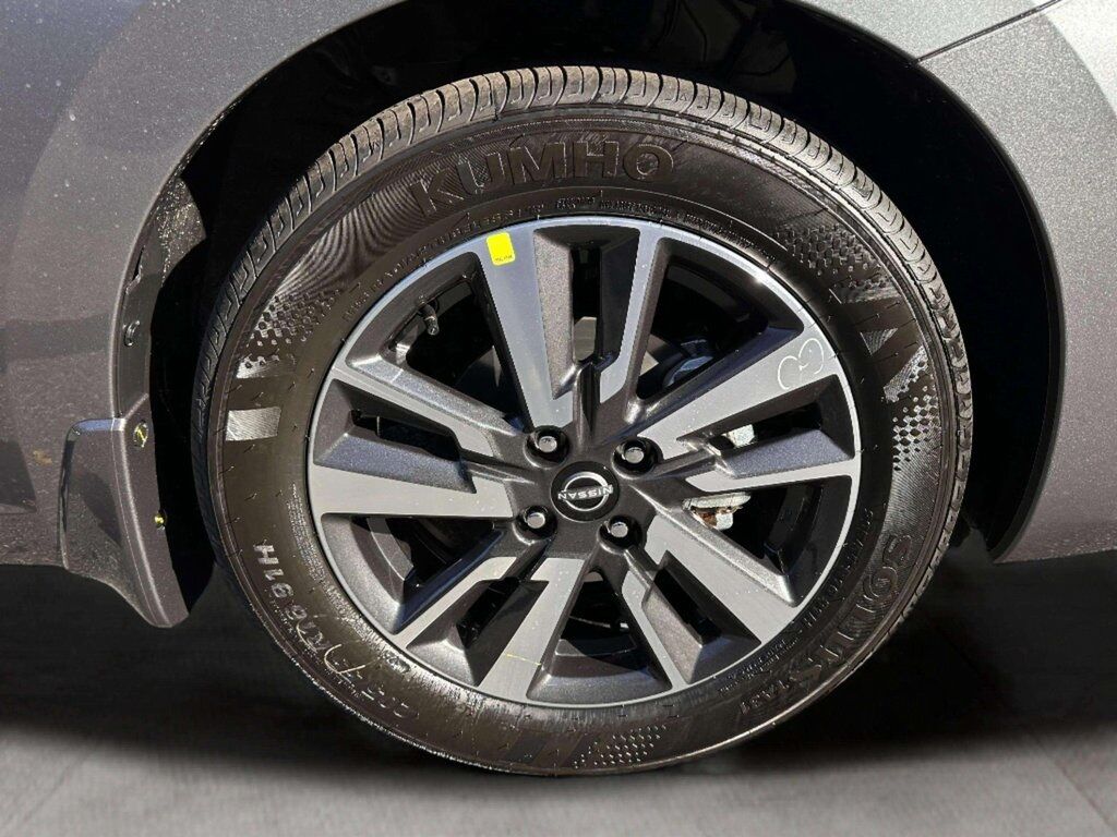 2025 Nissan Versa 1.6 SV San Clemente CA