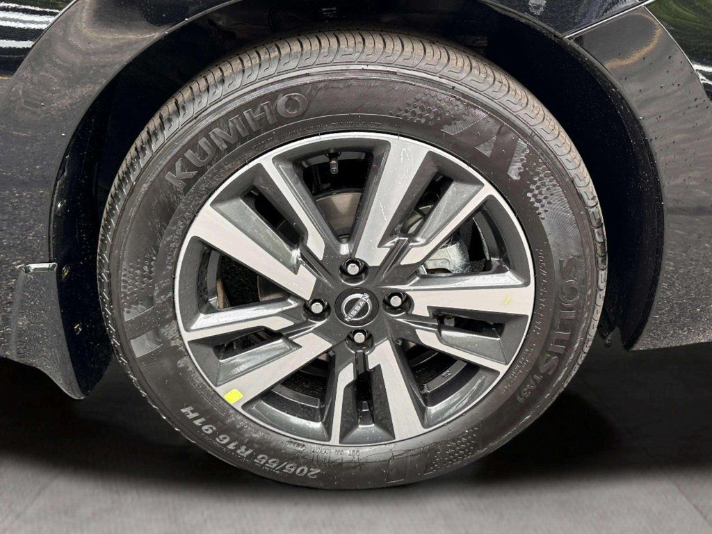 2025 Nissan Versa 1.6 SV San Clemente CA