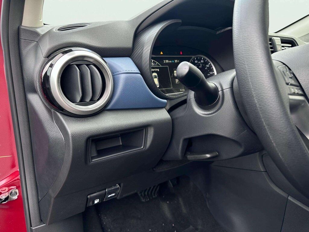 2025 Nissan Versa 1.6 SV San Clemente CA